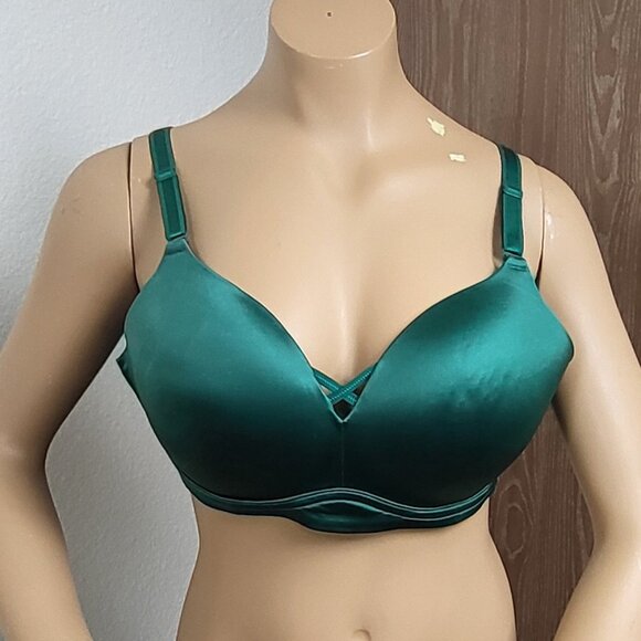 Torrid bra and panty set green shiny bra 40D and Elf panties size 1 or 1X - Picture 2 of 7